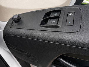 Vauxhall Movano thumbnail