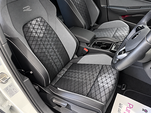 Volkswagen Golf thumbnail