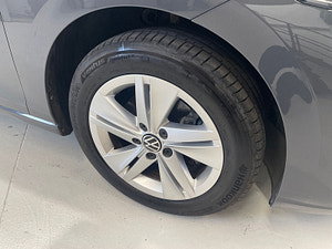 Volkswagen Golf thumbnail