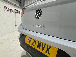 Volkswagen T-Roc thumbnail