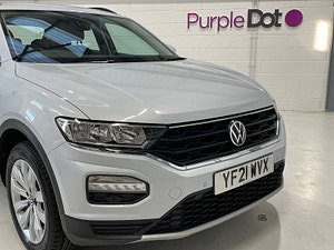Volkswagen T-Roc thumbnail