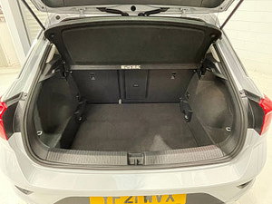 Volkswagen T-Roc thumbnail