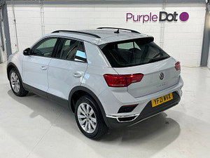 Volkswagen T-Roc thumbnail