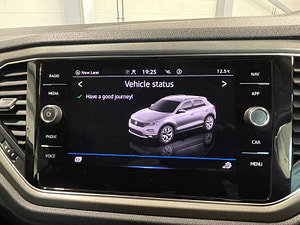 Volkswagen T-Roc thumbnail