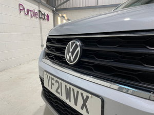 Volkswagen T-Roc thumbnail