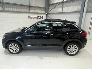 Volkswagen T-Roc thumbnail