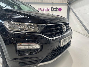 Volkswagen T-Roc thumbnail