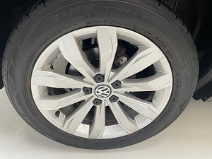 Volkswagen T-Roc thumbnail