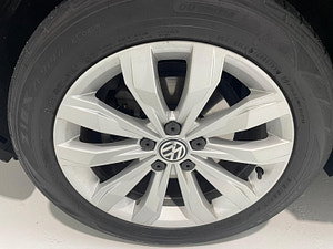 Volkswagen T-Roc thumbnail