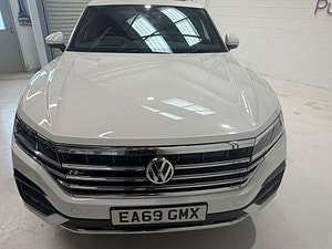 Volkswagen Touareg thumbnail