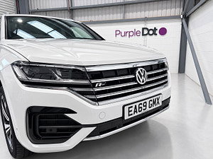 Volkswagen Touareg thumbnail