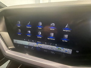 Volkswagen Touareg thumbnail