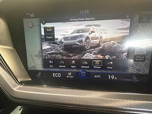 Volkswagen Touareg thumbnail