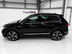 Volkswagen Tiguan thumbnail