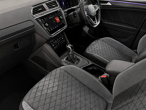 Volkswagen Tiguan thumbnail