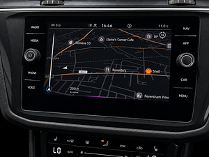 Volkswagen Tiguan thumbnail