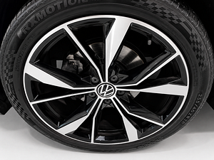 Volkswagen Tiguan thumbnail