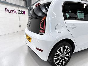 Volkswagen up! thumbnail