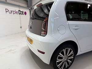 Volkswagen up! thumbnail