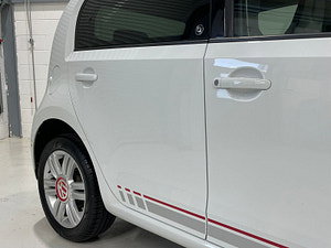 Volkswagen up! thumbnail