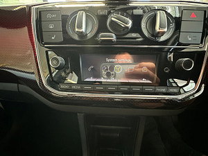 Volkswagen up! thumbnail