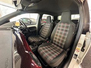 Volkswagen up! thumbnail
