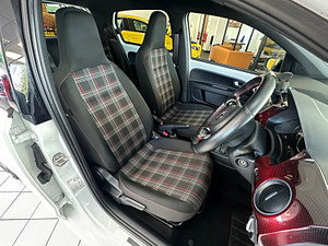 Volkswagen up! thumbnail
