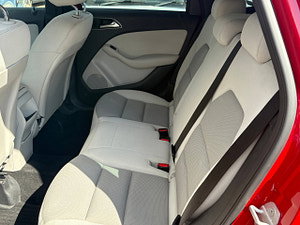 Mercedes-Benz B Class thumbnail