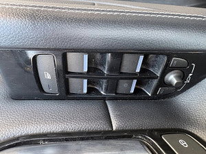 Land Rover Range Rover Evoque thumbnail