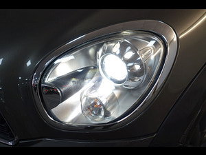 MINI Countryman thumbnail