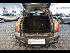 MINI Countryman thumbnail