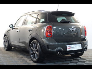 MINI Countryman thumbnail