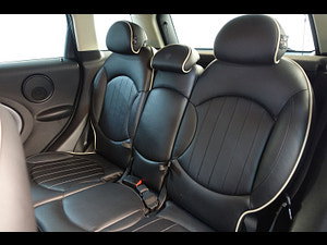MINI Countryman thumbnail