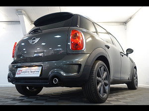 MINI Countryman thumbnail