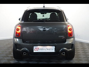 MINI Countryman thumbnail