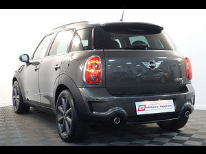 MINI Countryman thumbnail