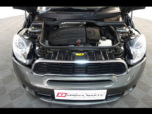 MINI Countryman thumbnail
