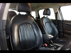 MINI Countryman thumbnail
