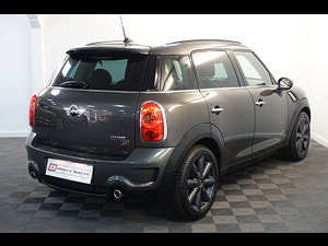 MINI Countryman thumbnail