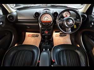 MINI Countryman thumbnail