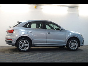 Audi Q3 thumbnail