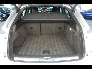 Audi Q3 thumbnail