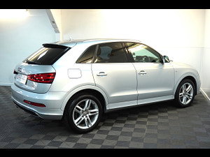 Audi Q3 thumbnail