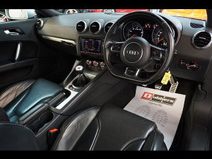 Audi TT RS thumbnail