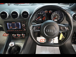 Audi TT RS thumbnail