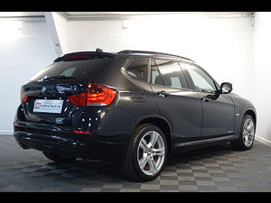 BMW X1 thumbnail