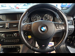 BMW X1 thumbnail