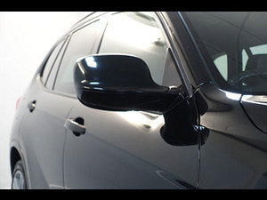 BMW X1 thumbnail