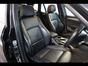 BMW X1 thumbnail
