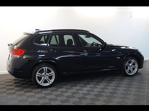 BMW X1 thumbnail